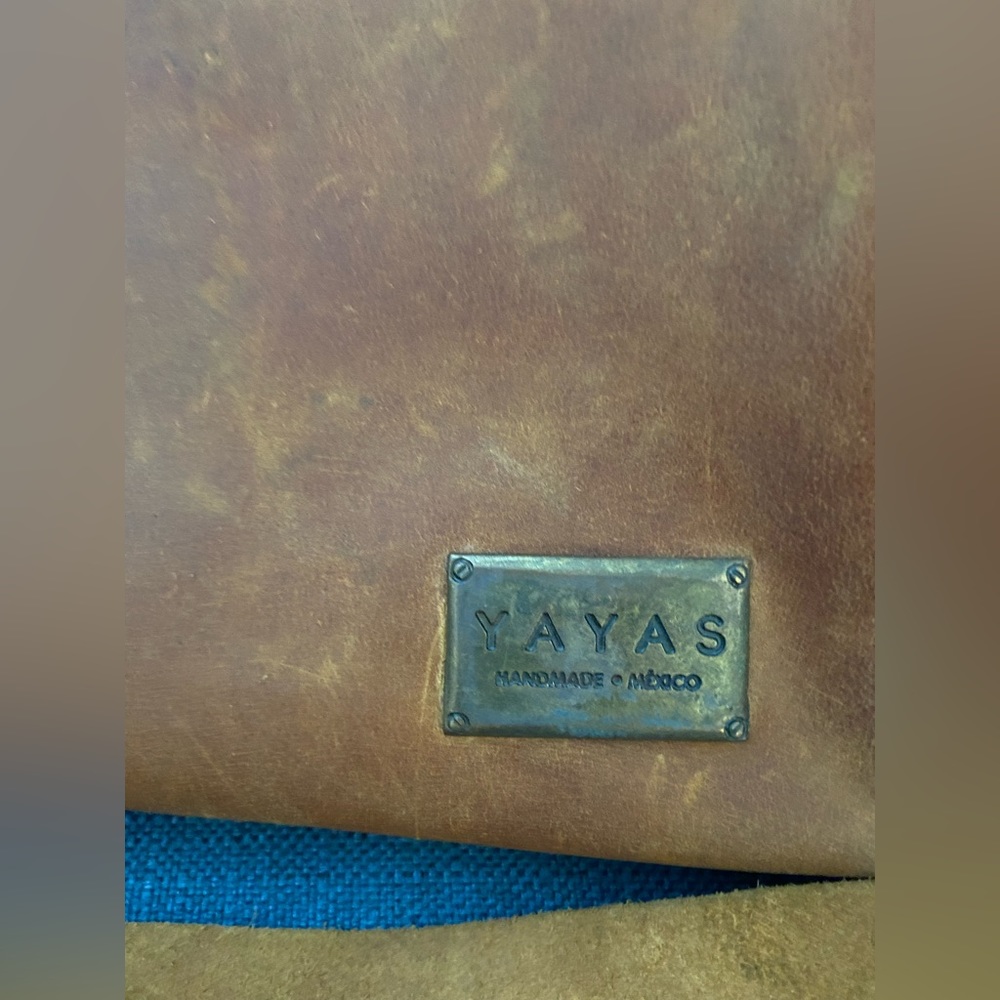 YAYAS Leather Messenger Bag- Vintage Crossbody Laptop IPad Handmade Bag - Picture 15 of 16